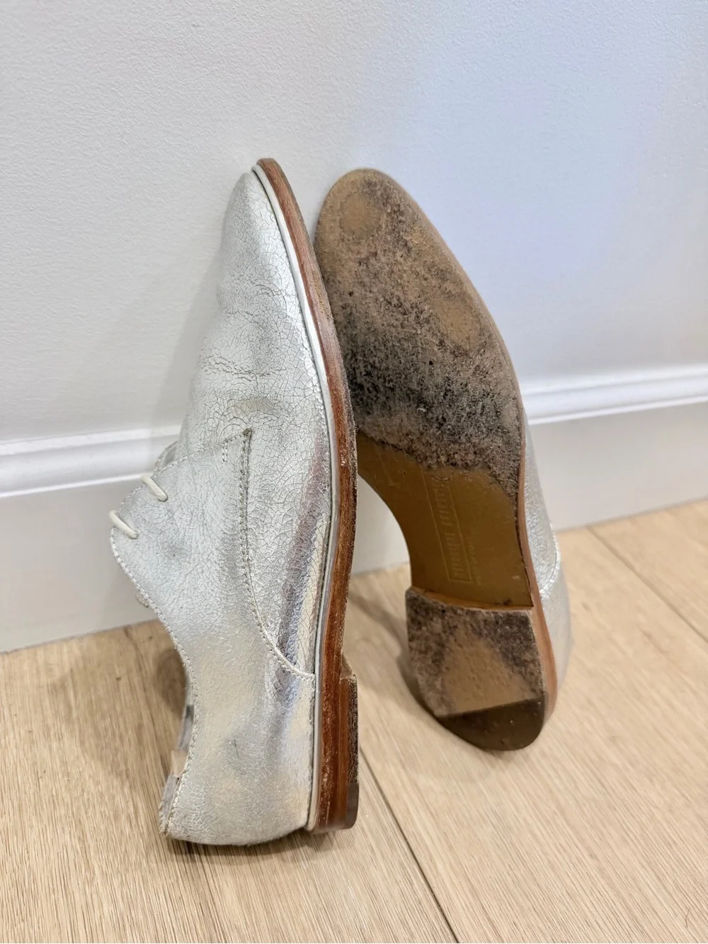 Veronique Branquinho Silver Lace-Up Flats / Oxford Shoes